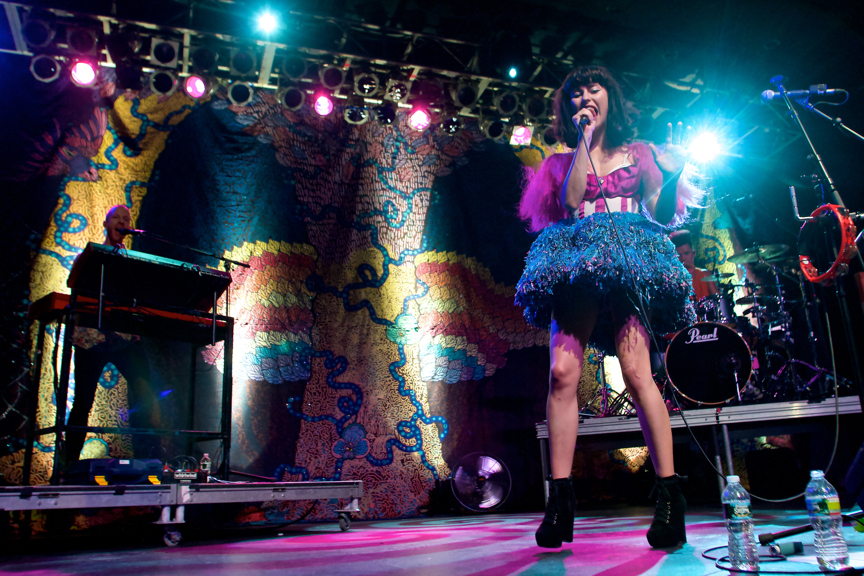 Sold Out Show at TLA
Philadelphia, Pa 
October 21, 2012 


DerekBrad.com